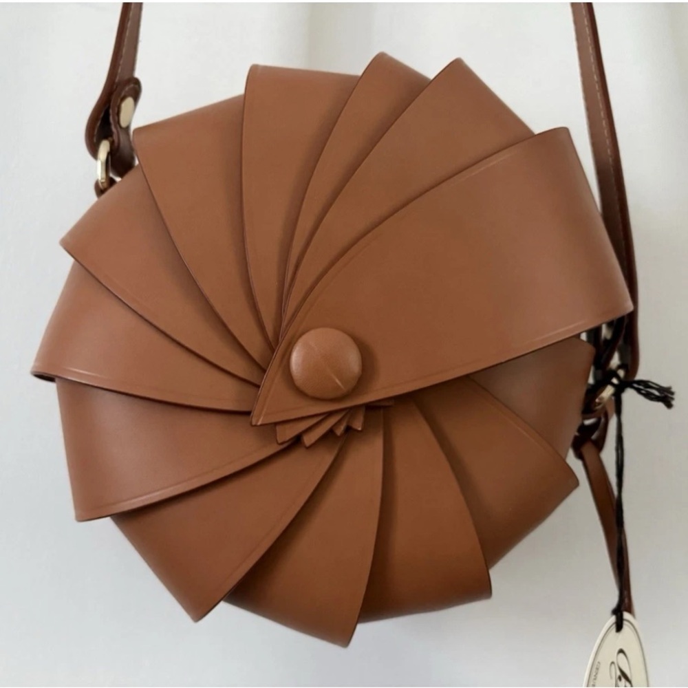 $619 NWT Boldrini Selleria Opera Norma Round Shell Armadillo Brown Crossbody Bag